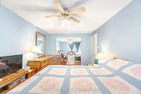 4 Hercules Court Brampton ON L6S 1X6