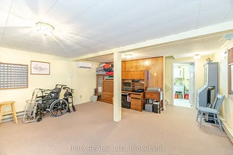 4 Hercules Court Brampton ON L6S 1X6