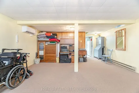 4 Hercules Court Brampton ON L6S 1X6