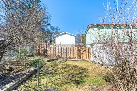 4 Hercules Court Brampton ON L6S 1X6