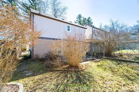 4 Hercules Court Brampton ON L6S 1X6