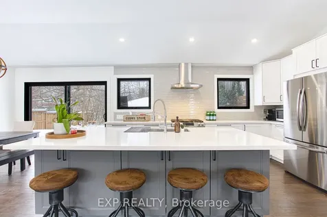 409 Erindale Drive Burlington ON L7L 4T3