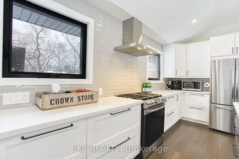 409 Erindale Drive Burlington ON L7L 4T3