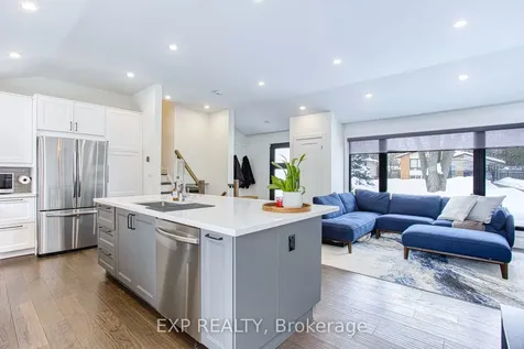 409 Erindale Drive Burlington ON L7L 4T3