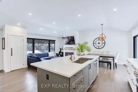 409 Erindale Drive Burlington ON L7L 4T3