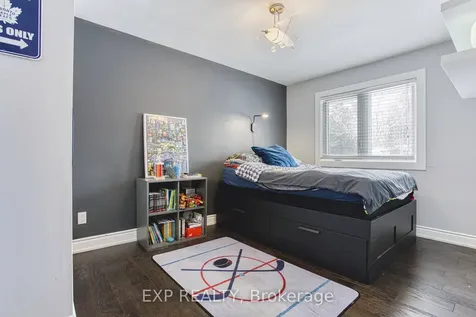 409 Erindale Drive Burlington ON L7L 4T3