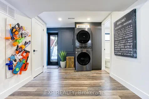 409 Erindale Drive Burlington ON L7L 4T3