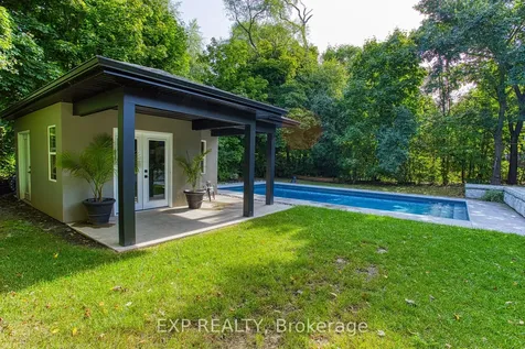 409 Erindale Drive Burlington ON L7L 4T3