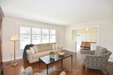 625 Ardleigh Crescent Burlington ON L7L 4K7