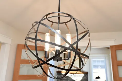 625 Ardleigh Crescent Burlington ON L7L 4K7