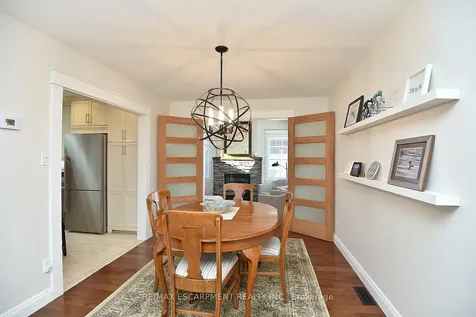 625 Ardleigh Crescent Burlington ON L7L 4K7