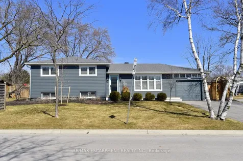 625 Ardleigh Crescent Burlington ON L7L 4K7