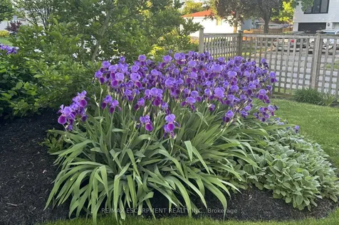 625 Ardleigh Crescent Burlington ON L7L 4K7