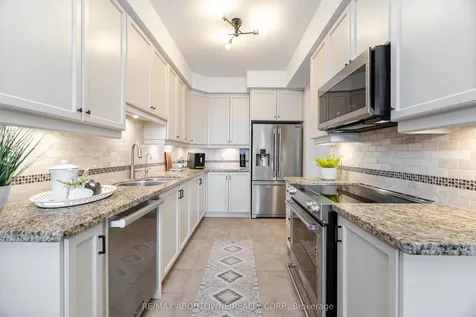 4168 Rawlins Common Burlington ON L7M 0B5