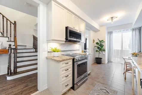 4168 Rawlins Common Burlington ON L7M 0B5