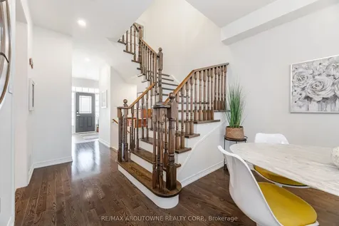 4168 Rawlins Common Burlington ON L7M 0B5