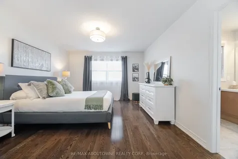 4168 Rawlins Common Burlington ON L7M 0B5