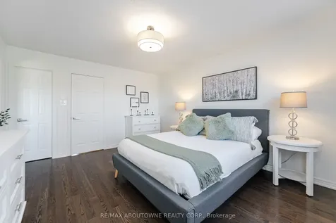 4168 Rawlins Common Burlington ON L7M 0B5