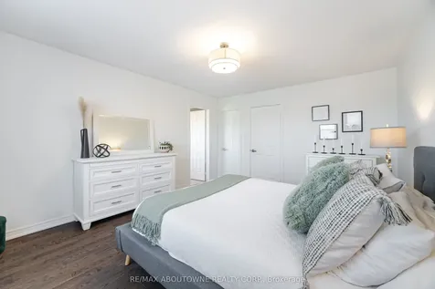 4168 Rawlins Common Burlington ON L7M 0B5