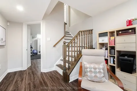 4168 Rawlins Common Burlington ON L7M 0B5