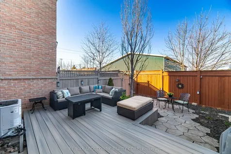 4168 Rawlins Common Burlington ON L7M 0B5