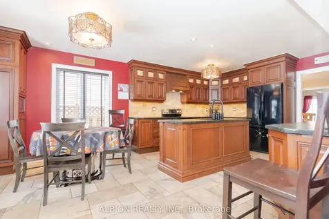 67 Taylorwood Avenue Caledon ON L7E 1J6