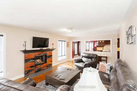 67 Taylorwood Avenue Caledon ON L7E 1J6