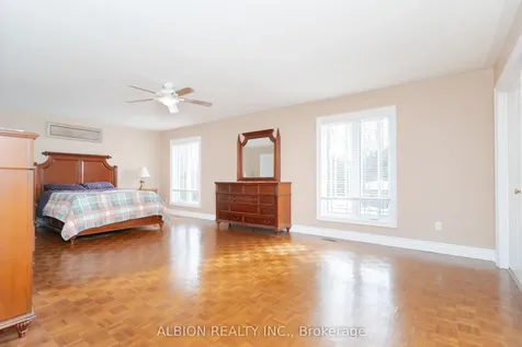 67 Taylorwood Avenue Caledon ON L7E 1J6