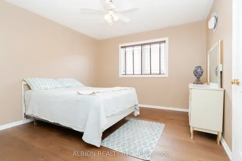 67 Taylorwood Avenue Caledon ON L7E 1J6