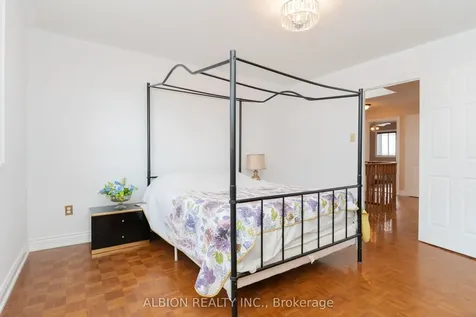 67 Taylorwood Avenue Caledon ON L7E 1J6