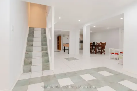 67 Taylorwood Avenue Caledon ON L7E 1J6