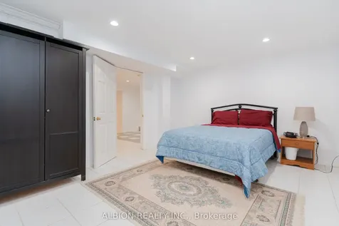 67 Taylorwood Avenue Caledon ON L7E 1J6