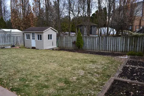 67 Taylorwood Avenue Caledon ON L7E 1J6