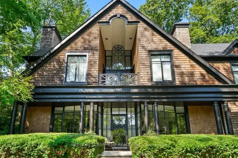 905 Sangster Avenue Mississauga ON L5H 2Y3