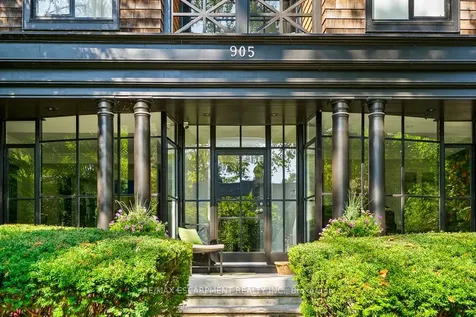 905 Sangster Avenue Mississauga ON L5H 2Y3