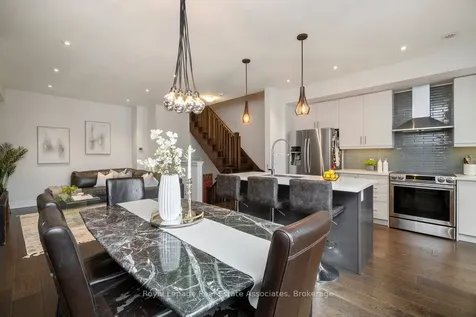 3076 Cascade Common Oakville ON L6H 0R7
