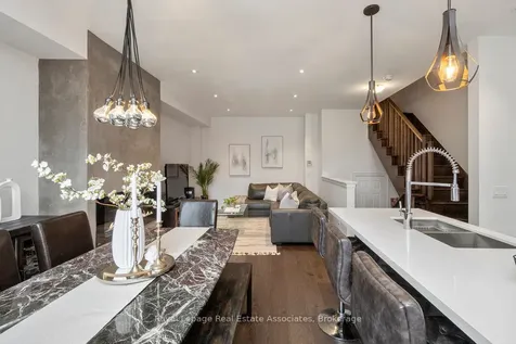 3076 Cascade Common Oakville ON L6H 0R7