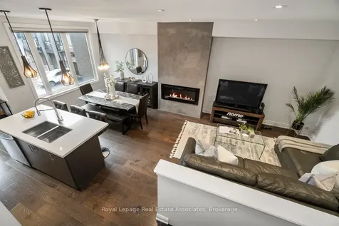 3076 Cascade Common Oakville ON L6H 0R7