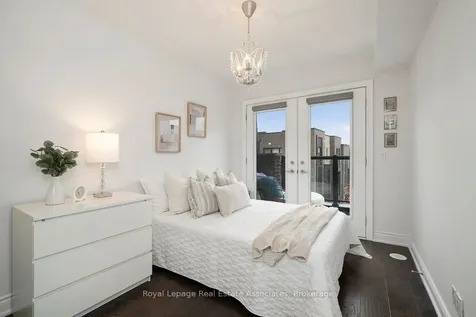 3076 Cascade Common Oakville ON L6H 0R7