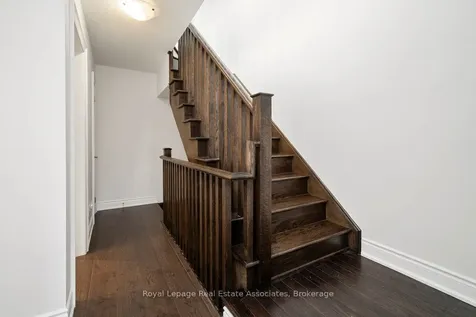 3076 Cascade Common Oakville ON L6H 0R7