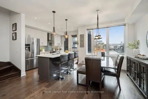 3076 Cascade Common Oakville ON L6H 0R7