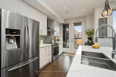 3076 Cascade Common Oakville ON L6H 0R7