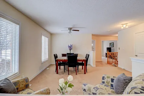 2 Alisma Trail Brampton ON L6R 0Y8