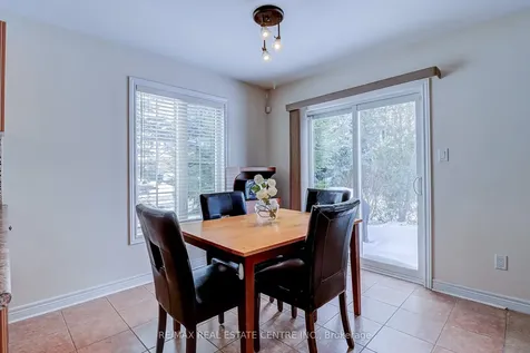 2 Alisma Trail Brampton ON L6R 0Y8