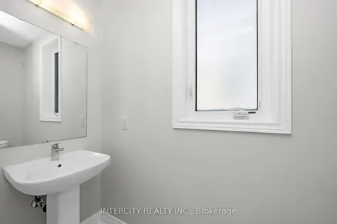 26 Kessler Drive Brampton ON L6R 4G2