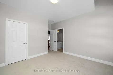 26 Kessler Drive Brampton ON L6R 4G2
