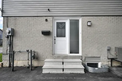 10 Grasspoint Square Brampton ON L6S 2J2