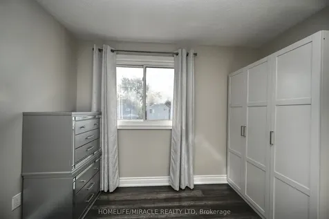 10 Grasspoint Square Brampton ON L6S 2J2