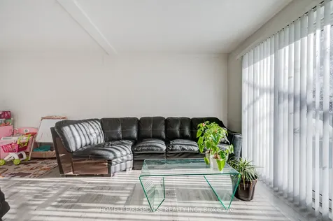 93 Hansen Road N Brampton ON L6V 3C8