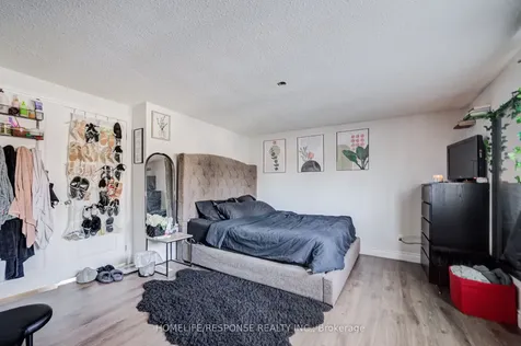 93 Hansen Road N Brampton ON L6V 3C8
